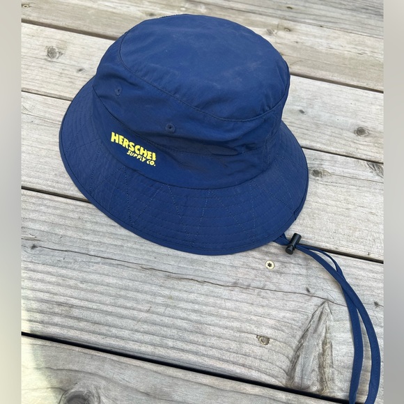 Herschel Supply Co. Bucket Hat - Picture 1 of 9
